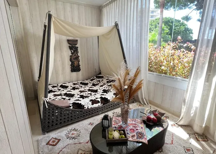 Luxury And Relax In Apartment